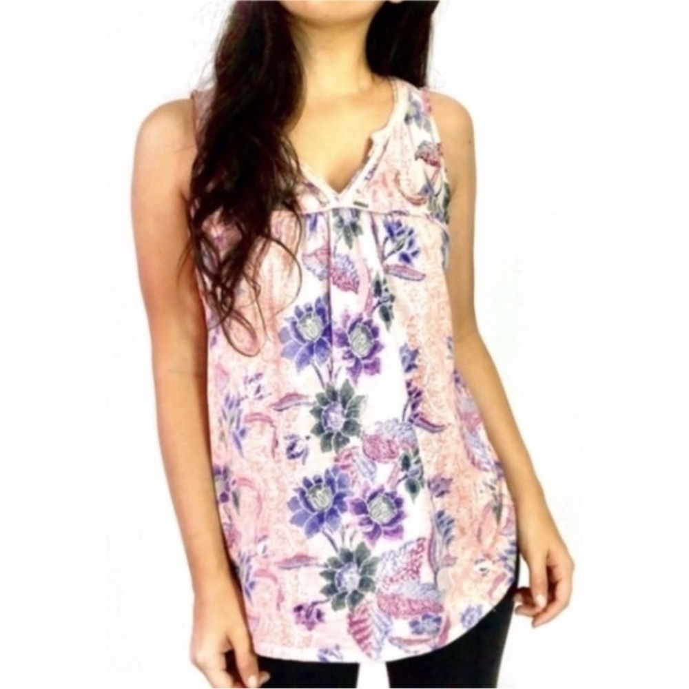 Akemi + Kin Anthropologie Floral Batik Split V-Neck Sleeveless Blouse M